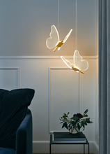 Load image into Gallery viewer, Dazzling Fluttering Butterfly Chandelier